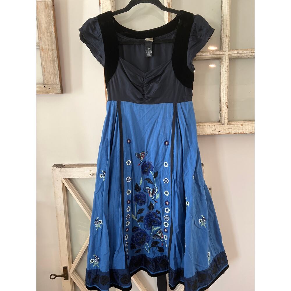 Lithe size 2 Silent Solstice blue velvet and silk embroidered floral dress